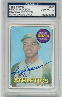 1969 Reggie Jackson Autographed Rookie Card #260 (PSA/DNA Gem Mint 10)